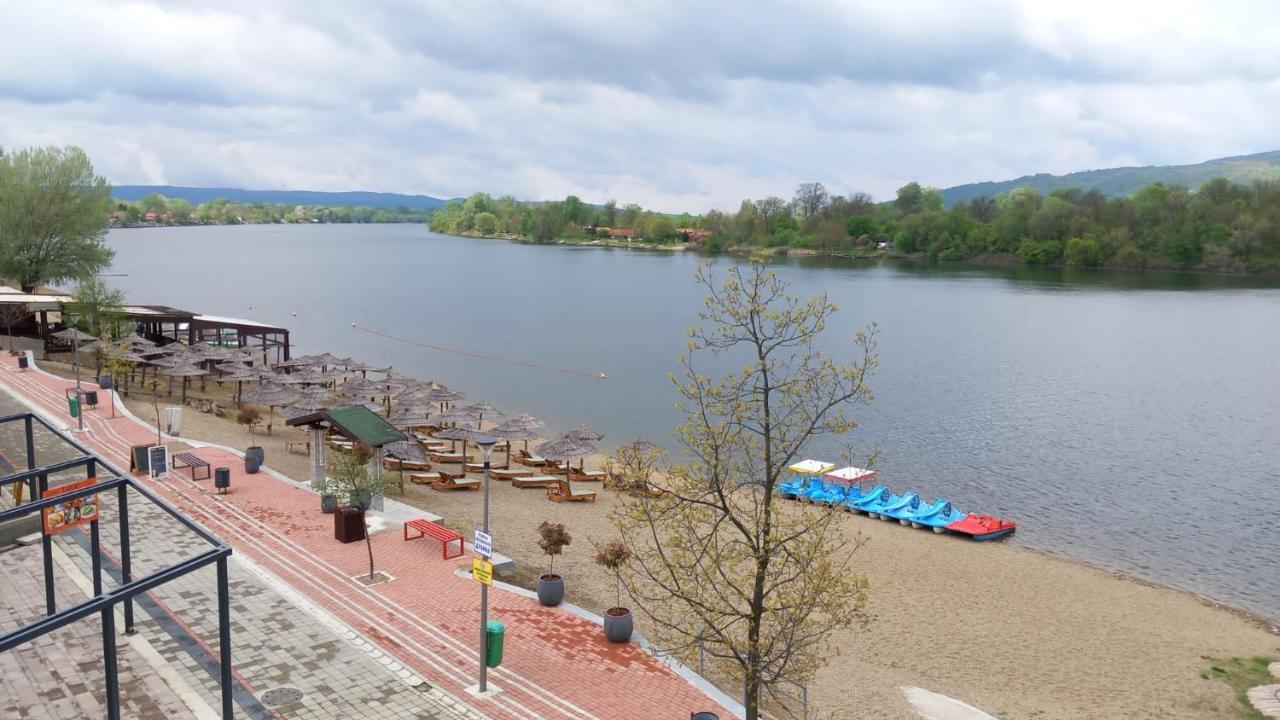 Lago D'Argento Sobe Veliko Gradište Εξωτερικό φωτογραφία