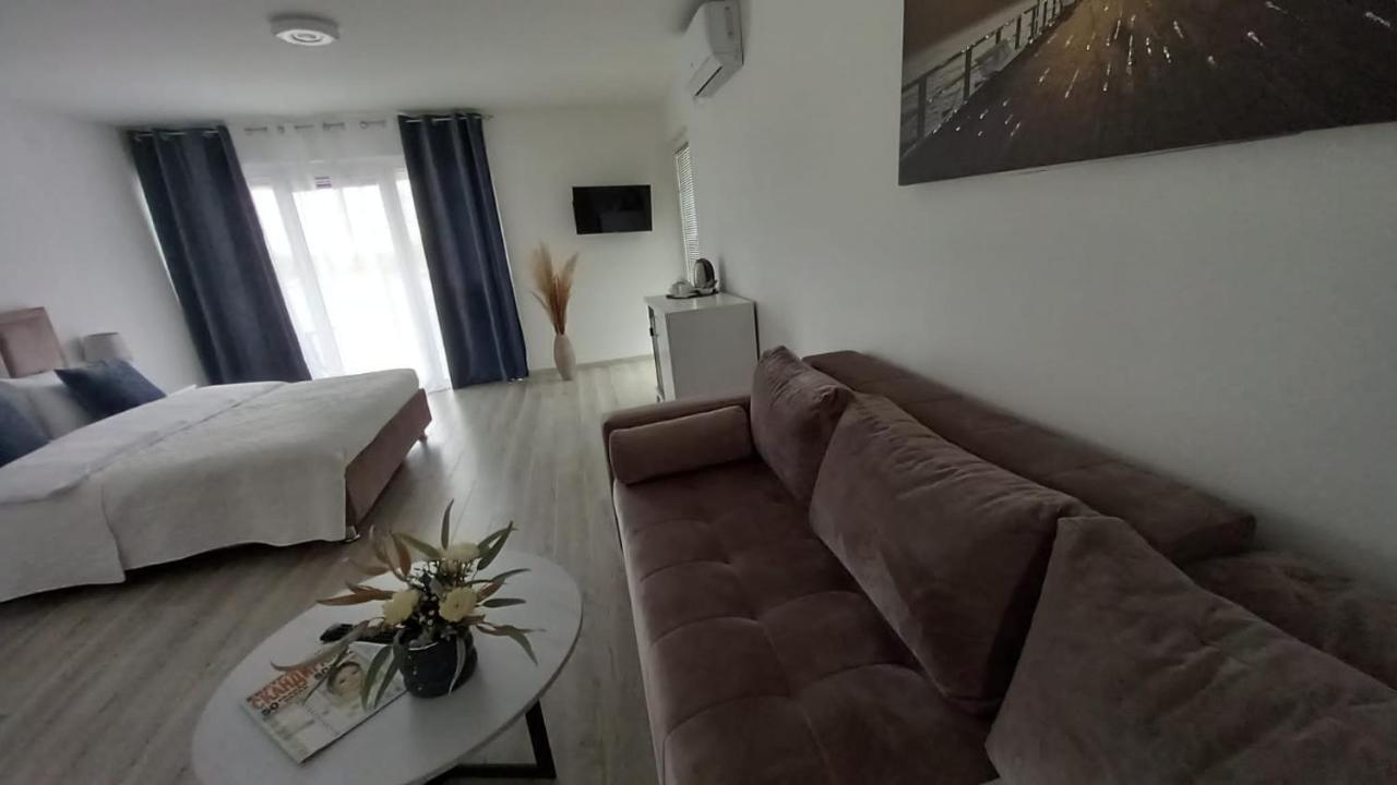 Lago D'Argento Sobe Veliko Gradište Εξωτερικό φωτογραφία